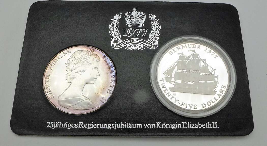 Regierungsjubiläum Königin Elisabeth II 1977 Münzen zum 25 Jubiläum