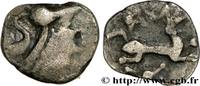 Denier à la tête casquée à droite et aux GALLIA - AULERCI CENOMANI (Area of Le Mans) c. 80-50 AC. (9,5mm, 0,69g, 6h )