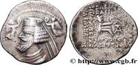 Post-hellenistic 1 (30 BC to 227 AD) Drachme PARTHIEN - KÖNIGREICH DER PARTHER - PHRAATACES ou PHRAATES V Ecbatane c. 2 AC. - 4 AD. (21,5mm, 3,43g, 12h) -