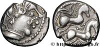 FRANKREICH Drachme aux deux chevaux, tête moustachue, série A PICTONES / BITURIGES / CARNUTES - Mittelwestgallien, Unbekannt Ier siècle avant J.-C. (14mm, 3,44g, 5h) -