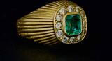 Vintage Art Deco Signet Ring In 18k Gold With Emerald And Small Diamonds