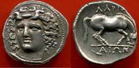 Antike Münzen DRACHME GRÈCE LARISSA EN ARGENT 350-320 AV J-C A/ TÊTE DE LA NYMPHE LARISSA DE TROIS QUARTS A GAUCHE, LES CHEVEUX RETENUS PAR UN AMPYX -