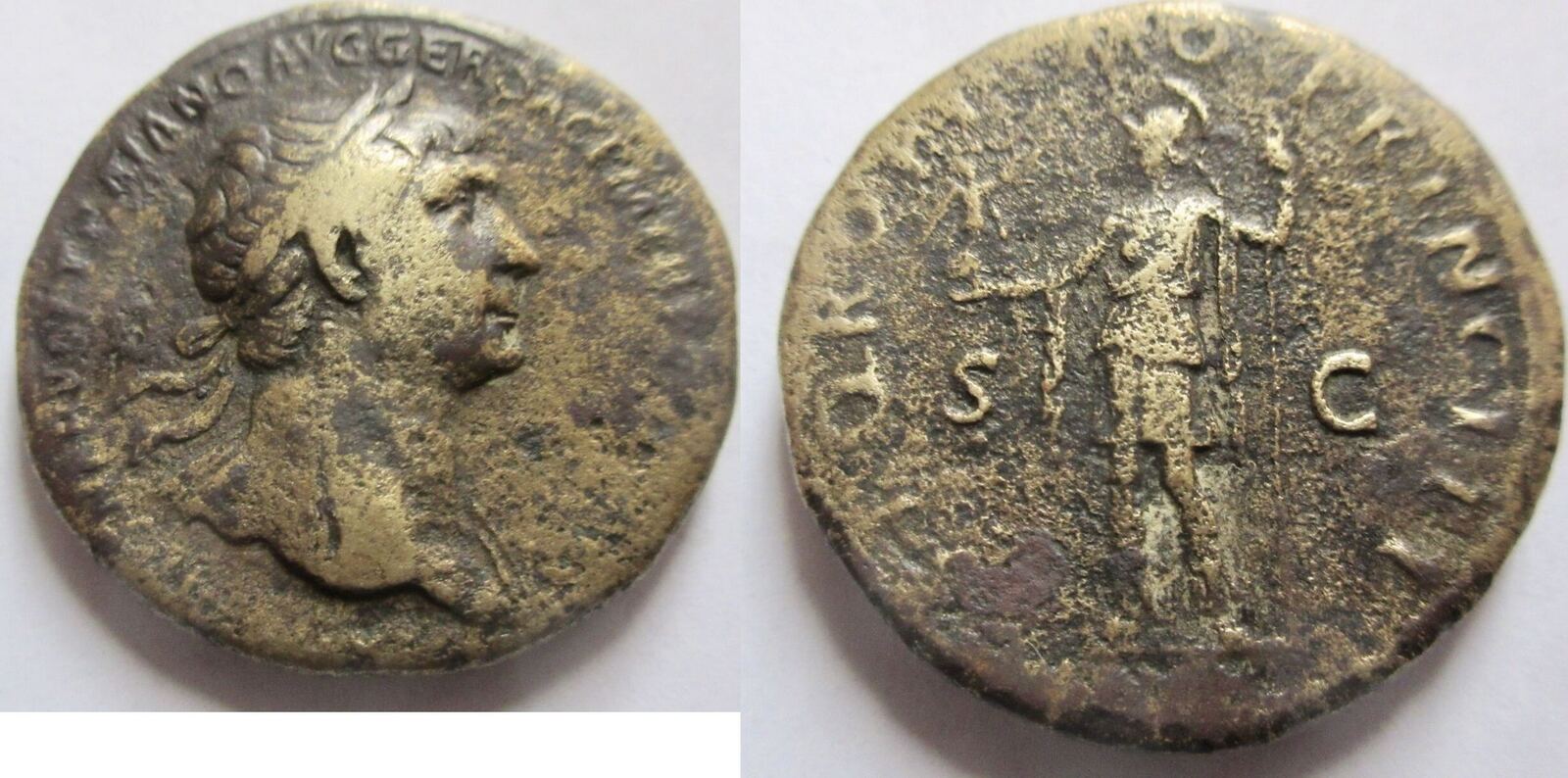 105 n. Chr. Sesterz von Trajanus Rs. Roma n. links stehend fast