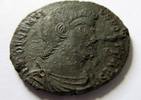 Rom Ae-Doppelmaiorina Ae-Doppelmaiorina von DECENTIUS als Caesar Rs. großes Christogramm