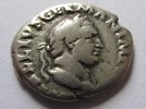 Rom Denar Denar von Vitellius Rs. Dreifuß, darüber Delphin