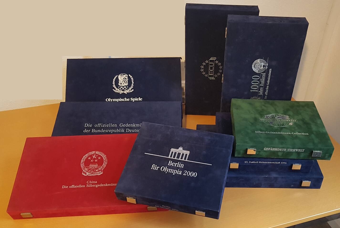 Bundesrepublik Deutschland Zubehör/9 schöne Schatullen Zubehör/ 9