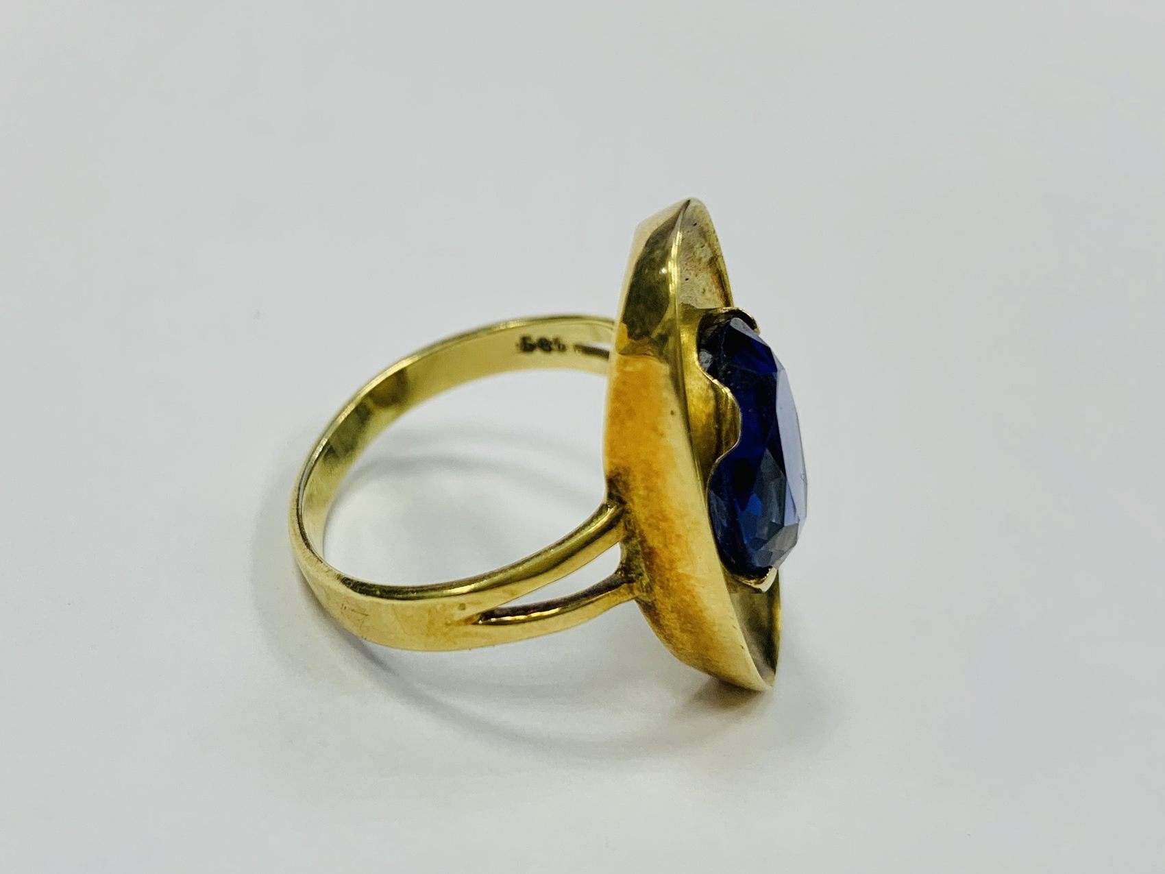 Gold 585 Ring, 585 Gold, mit blauen Stein, 5,88g, Ringgröße 54