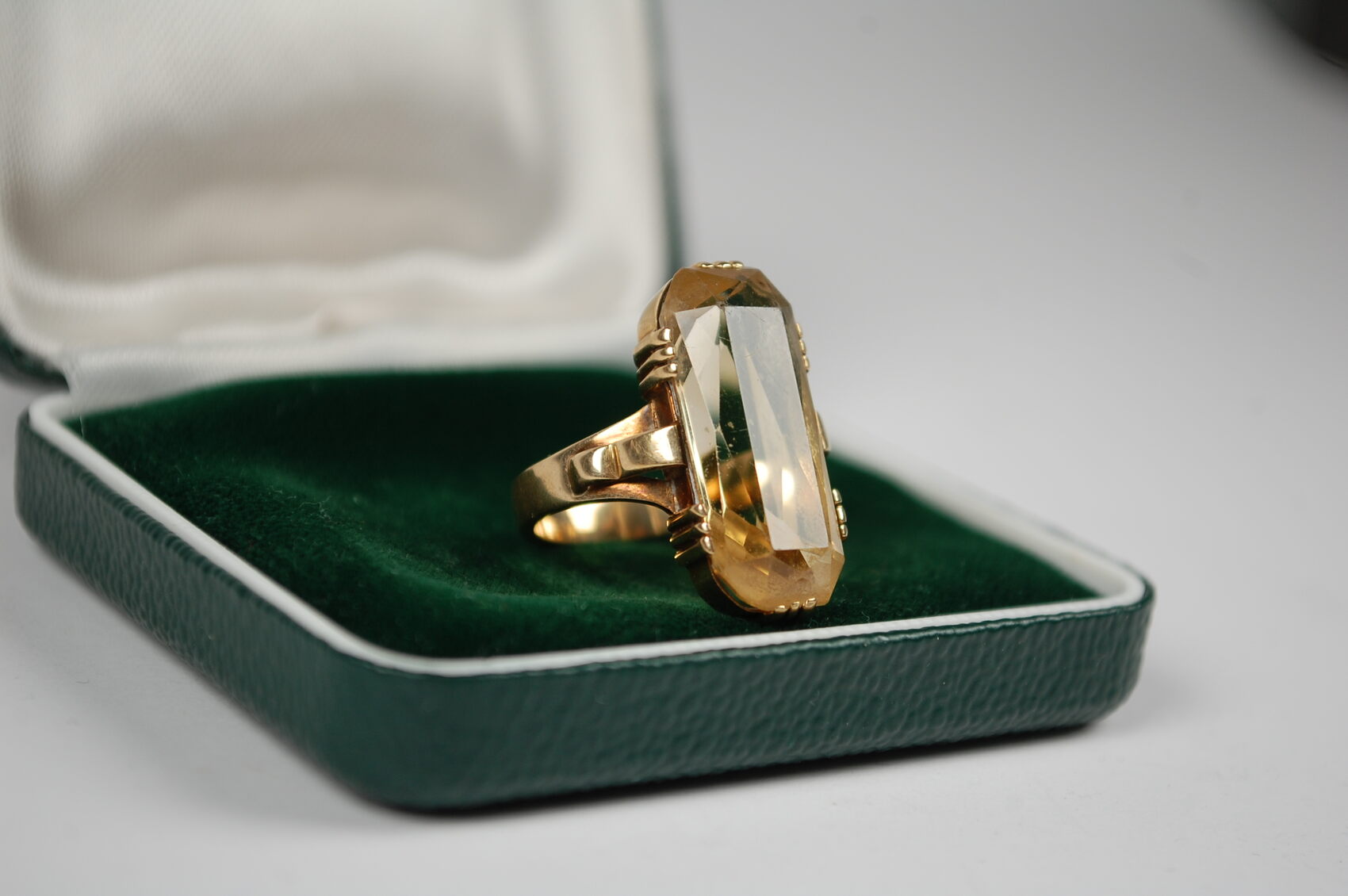 585/-er Gold Stern Ring