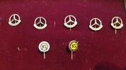 Deutschland, Automobile Orden Mercedes Anstecknadel (Silber vergoldet) in schönen Holzetui -