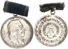 Orden 1956-1989 DDR Pestalozzi-Medaille für treue Dienste in Silber guter Zustand