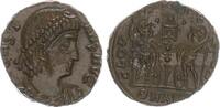 Antike / Römische Kaiserzeit / Constans Klein-Follis Follis Constans Feldzeichen zwischen 2 Soldaten, GLORIA EXERCITUS
