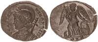 Antike / Römische Kaiserzeit / Constantinopolis Follis Bronze Constantinopolis, Victoria auf Prora, Zepter i.d.Rechten, Schild links -