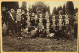 Deutsches Reich um 1890 Gerahmtes Foto / Kinder-Soldaten in Uniform mit Trommel, Trompete, Flöte 2-3