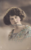 Deutsches Reich Ansichtskarte/Postkarte/Frau/handkoloriert -