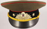 UdSSR / Russland Schirmmütze / Dienstmütze eines sowjetischen Armee-Offiziers -