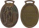 Goetz tragbare Medaille Bronze Leipzig - Verdienstmedaille der Handelskammer, Arbeiter mit Hammer auf Schiffbug / Mehrzeiler, v. Goetz Karl, ca. 24,4 x -