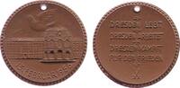 Porzellan Medaille Böttger Steinzeug Dresden - Dresden lebt, Dresden arbeitet, Dresden kämft für den Frieden , ca. 40,8, leichte Ausbrücke (Perlran -