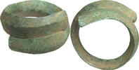 Greek Northern Greek, ca. 7th Century Greek Geometric Bronze Bangle  450,92 EUR  zzgl. 38,65 EUR Versand