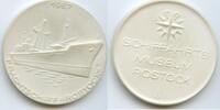 Deutsche Demokratische Republik Porzellanmedaille Meissen GX654 - Frachtschiff Rostock - Schiffahrtsmuseum Rostock -