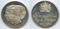 Großbritannien Great Britain Silbermedaillle M#5718 - Princess Anne Mark Phillips - 14. November 1973 United Kingdom -