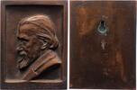 Personenmedaillen Einseitige Bronzegussplakette Raabe, Wilhelm (Pseudonym - Jakob Corvinus) *1831 Eschershausen/Holzminden, +1910 Braunschweig, Dichter. -