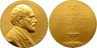 Personenmedaillen Vergoldete Bronzemedaille Kralik von Meyrswalden, Richard Ritter *1852 Eleonorenhain / Böhmerwald, +1934 Wien, österreichischer Schriftsteller und Kulturp -