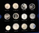 The World 1952-1912 60 years of Olympic commemorative silver coins, 25 coins in beautiful wooden box