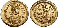 Theodosius II. (408-450) AV Solidus Konstantinopel. Constantinopolis mit Zepter und Kreuzglobus ss+