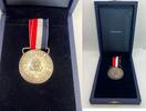 Exonumia Medal Presidents Volunteer Action Award Bill Clinton Tiffany 925 - KR48 -