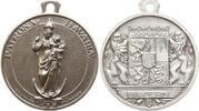 Bayern, Stadt München Tragbare Weißmetallmedaille von Deschler, Patrona Bavaria / Wappen zwischen zwei Löwen -