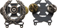 MILITARIA BADGE ARMY SHOOTING MEDAL EXPERT -