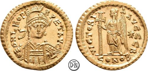 Leo I (457-474) Solidus 457-468 n. Chr. Constantinopolis, Victoria, voller Stempelglanz, unzirkulier
