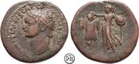 Domitianus (81-96) Lokalbronze Caesarea Maritima (Judaea), Judaea-Capta, Kopf / Minerva errichtet Tropaeum, -