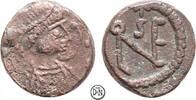 Leo I (457-474) AE 4 Münzstätte unklar, Büste / kaiserliches Monogramm, -