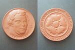 DDR Porzellanmedaille Martin Luther Jahr braun -