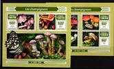 Togo Togo 7093-7096 und Block 1235 postfrisch Kleinbogen / Pilze MiNr. 7093-7096 und Block 1235 postfrisch Kleinbogen / Pilze -