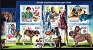 Togo Togo Block 629 + 4100-4105 postfrisch als ZD-Bogen, Hunde MiNr. Block 629 + 4100-4105 postfrisch als ZD-Bogen, Hunde -