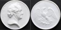 Personenmedaillen Porzellanmedaille Goethe, Johann Wolfgang von *1749 Frankfurt, +1832. -