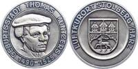 Personenmedaillen Versilberte Bronzemedaille Müntzer, Thomas *1490 Stolberg, +1525 Mühlhausen. -