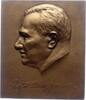 Medicina in nummis Bronzeplakette Strasser, Alois Dr. 1867-1945., Leiter der Kaltwasseranstalt in Kaltenleutgeben, in NÖ (Forschung: Heilung von Nervenkranken). -