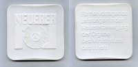 DDR/Berlin, Porzellan-Plakette, Neuerer, -