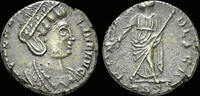 Roman AE follis Helena, Augusta AE follis Pax standing facing -