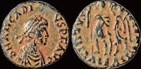 Roman AE follis Arcadius AE follis emperor standing left -