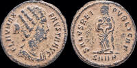 Roman follis Fausta ,Augusta AE follis Salus standing front -