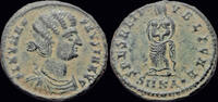 Roman follis Fausta ,Augusta AE follis Fausta standing front -