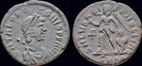 Roman AE maiorina Theodosius I AE maiorina Victory walking left -