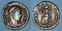 RÖMISCHE KAISERZEIT Valens (364-378). Silique. Trèves, 367-375. R/: Rome assise à gauche