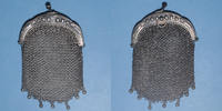 VERSCHIEDENES Porte-monnaie en argent (fin 19e - début 20e). 58,55 x 87,50 mm -