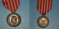  1859 DEKORATIONEN Médaille de la Campagne d Italie . 2e modèle ou modèle d ordonnance Ruban : neuf ; décoration : ss-vz / SUP