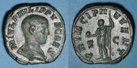 RÖMISCHE KAISERZEIT Sesterce Philippe II, césar sous Philippe I (244-247). . Rome, 245-246. R/: Philippe -